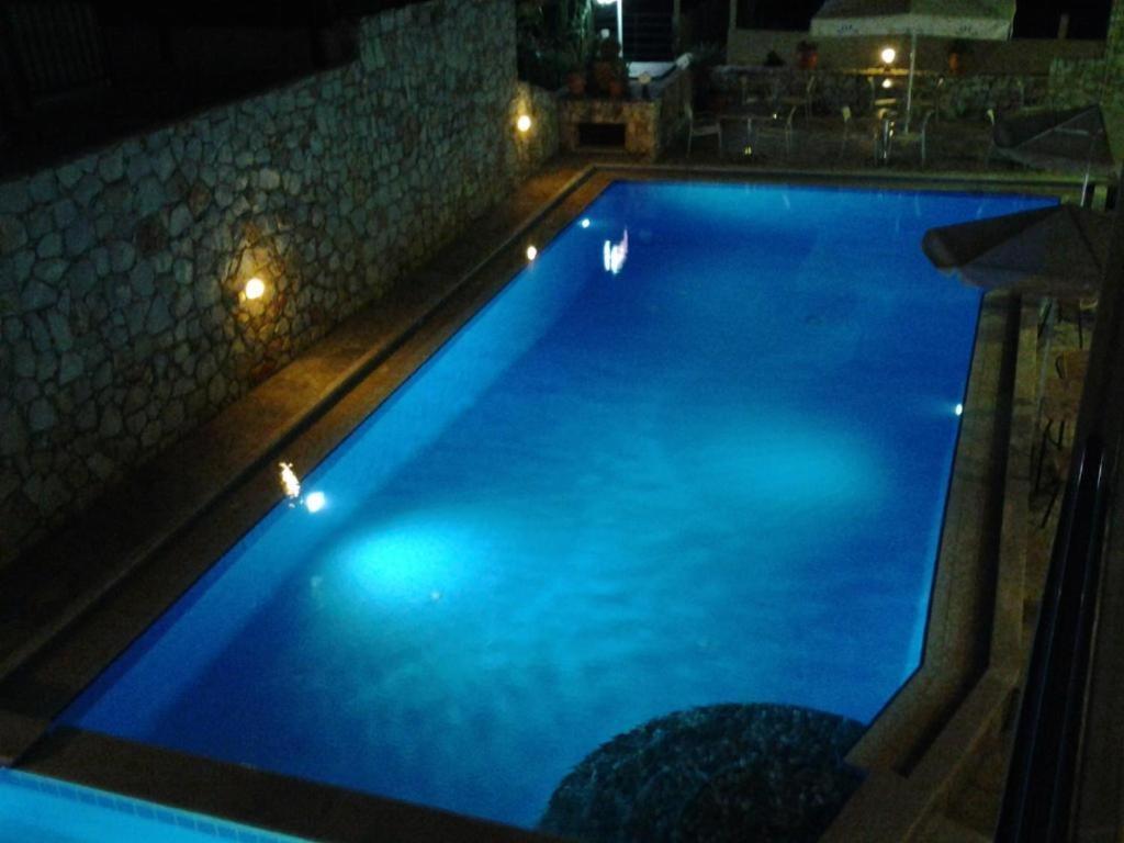 Aparthotel Lola's 2*