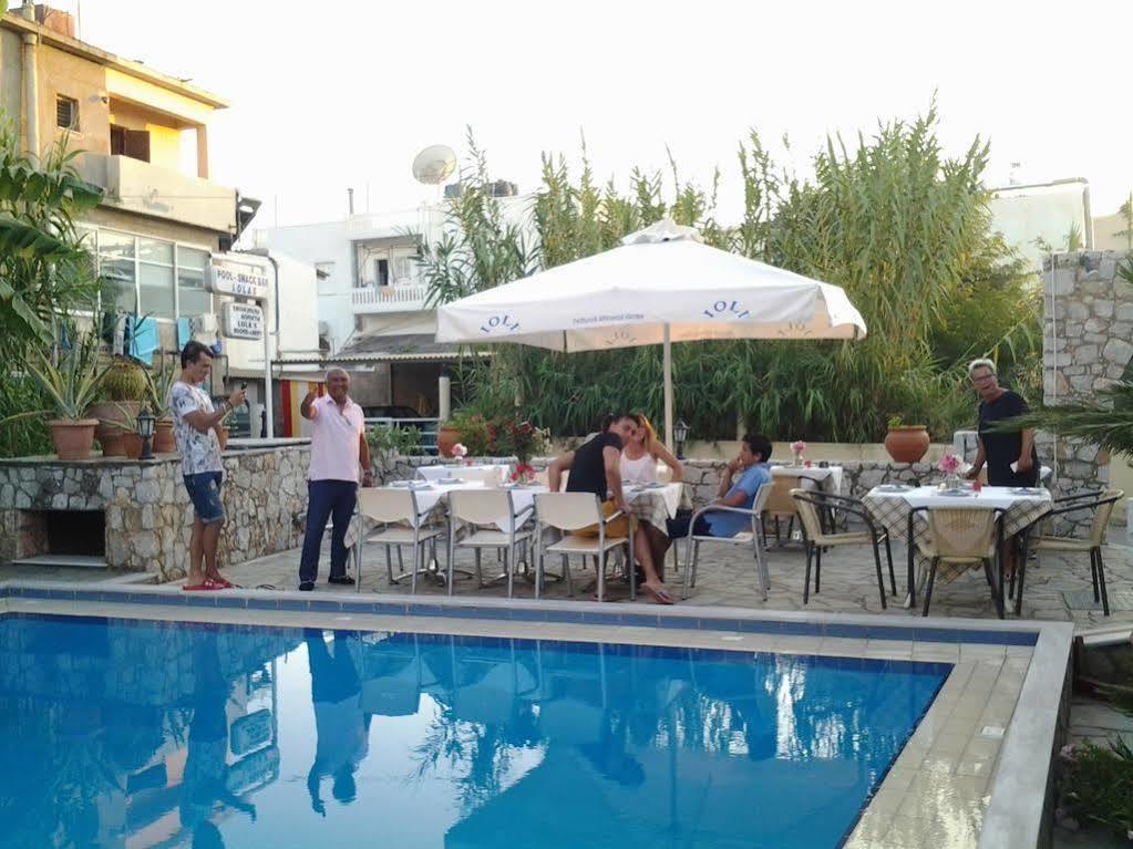 Aparthotel Lola's 2*