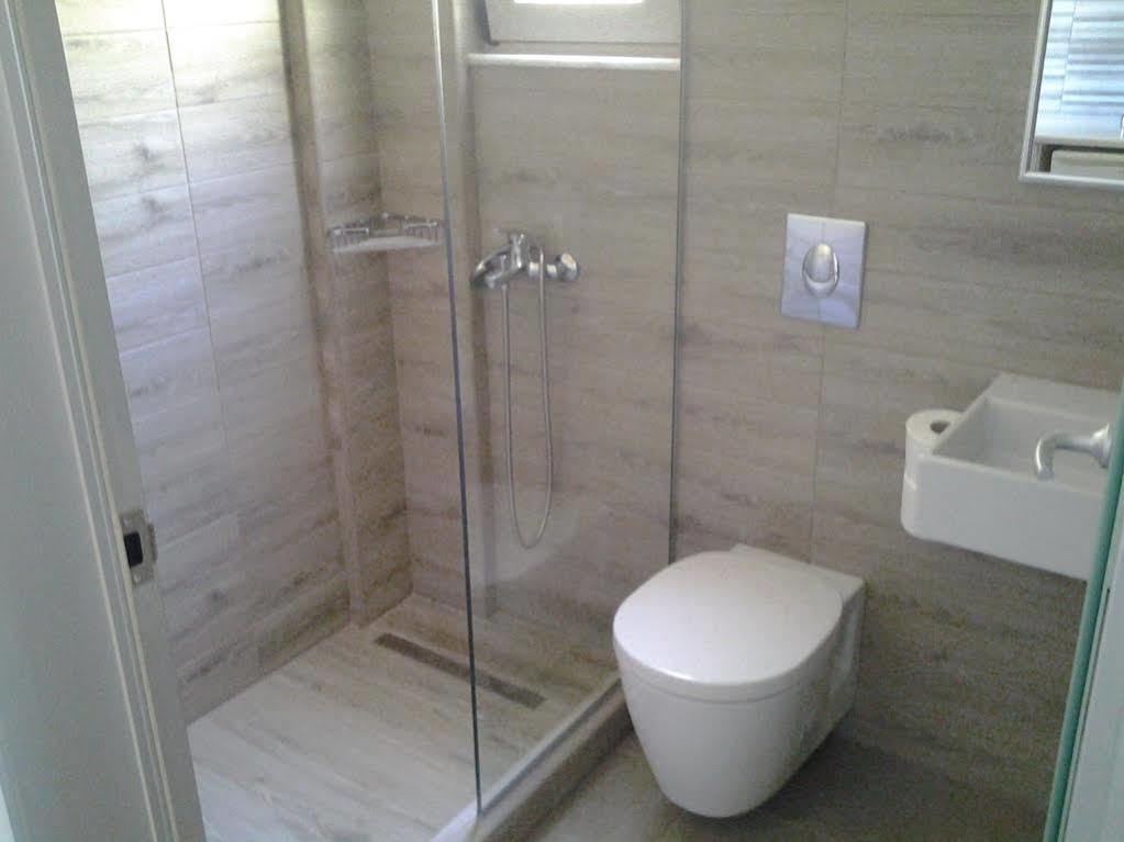 Aparthotel Lola's 2*