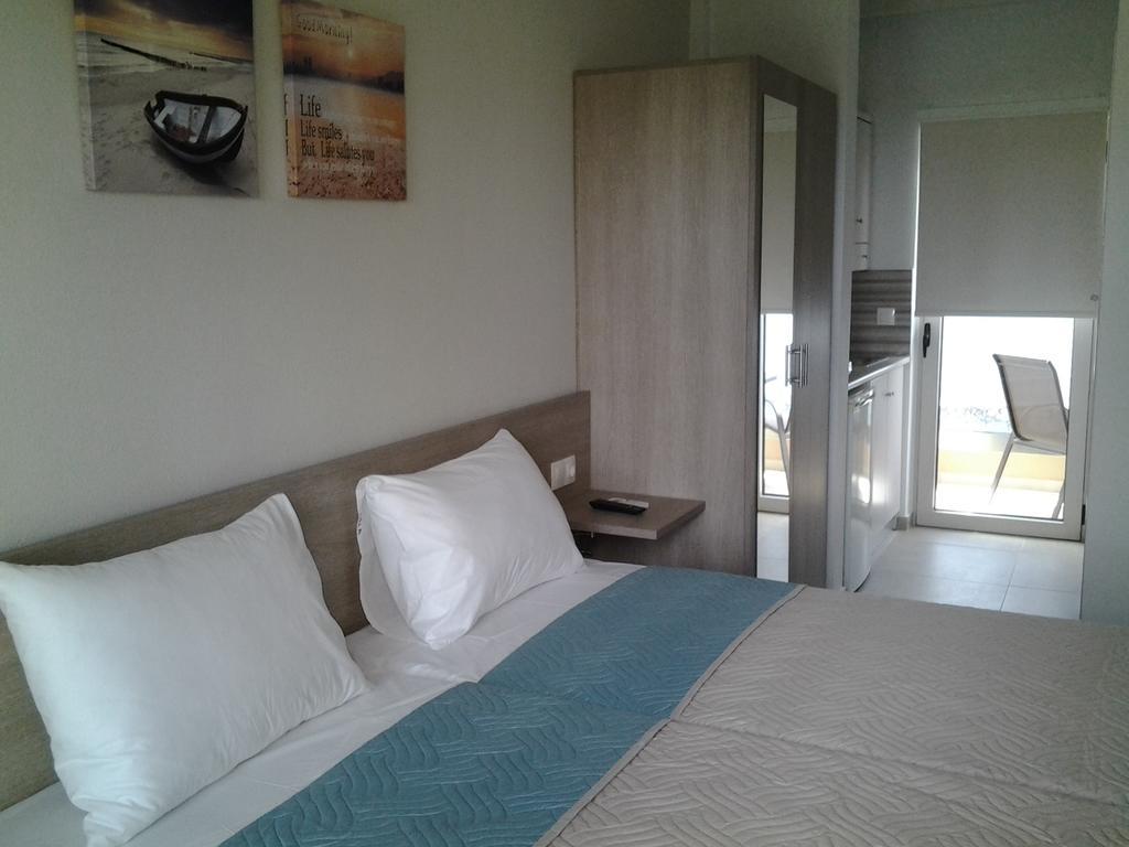 Aparthotel Lola's Platanés